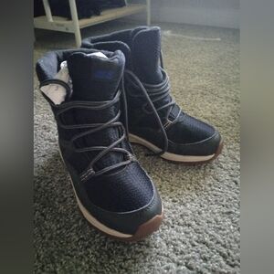 Jack Wolfskin unisex kids Polar Bear Texapore hiking snow boots size 2